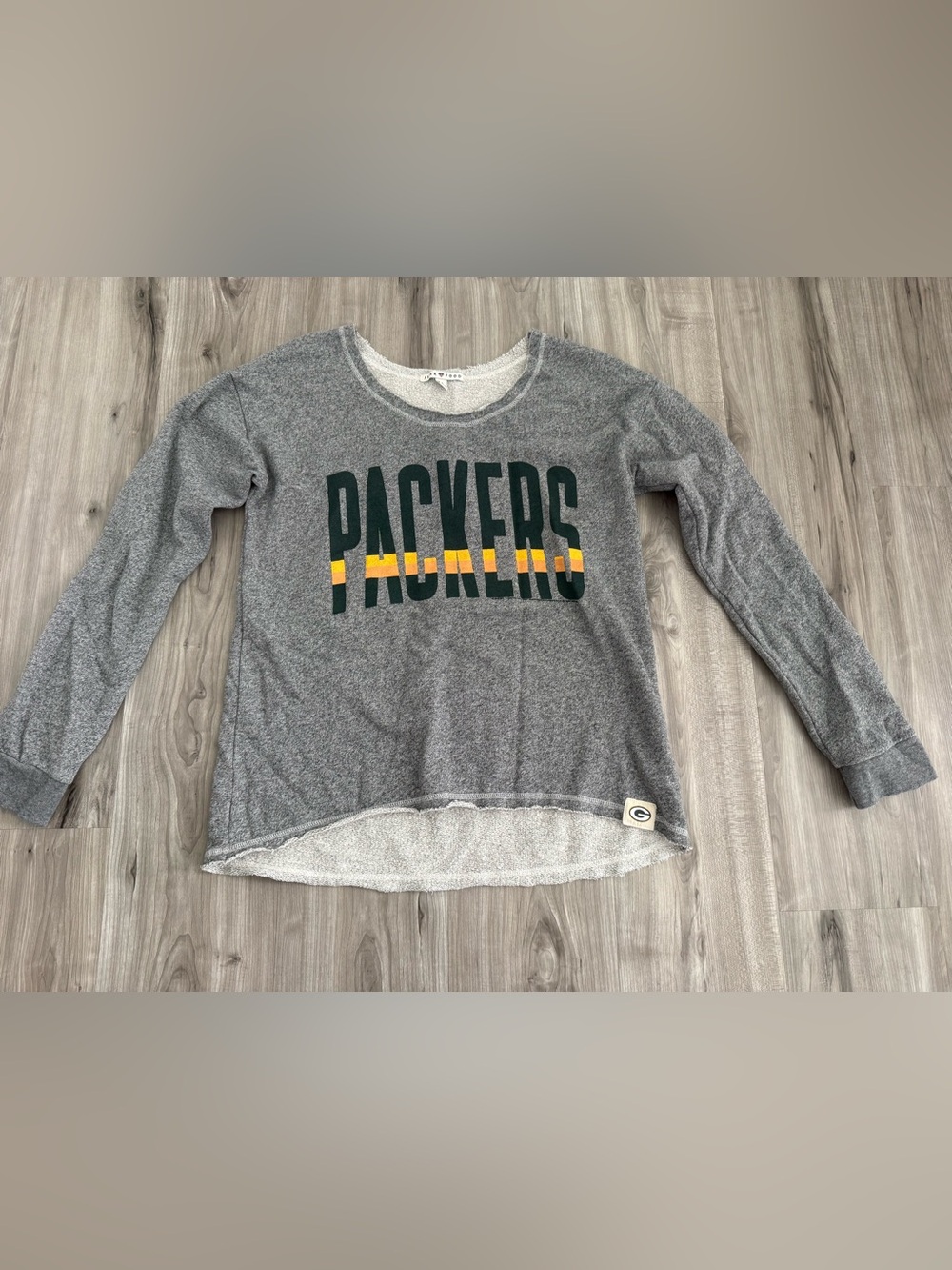 Junk Food Clothing Gray Crewneck Sweatshirt with Green Bay Packers Logo